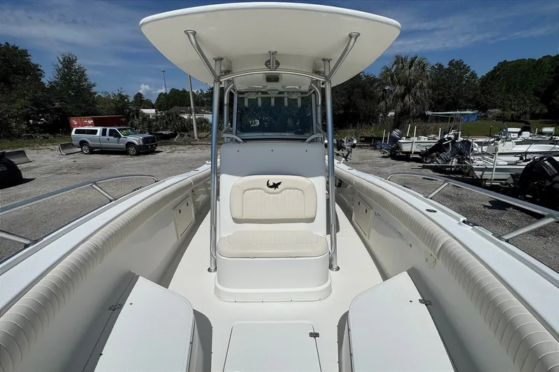 Slide: The Image of Mako 284 Center Console 2014 - 7535499
