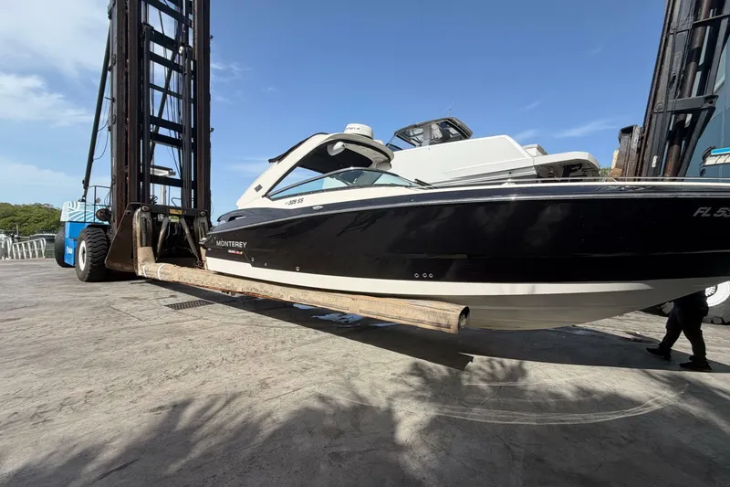 Slide: The Image of Monterey 328SS Super Sport 2014 - 7151836