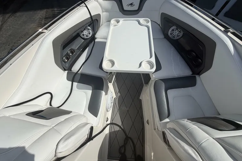 Slide: The Image of Monterey 328SS Super Sport 2014 - 7151891