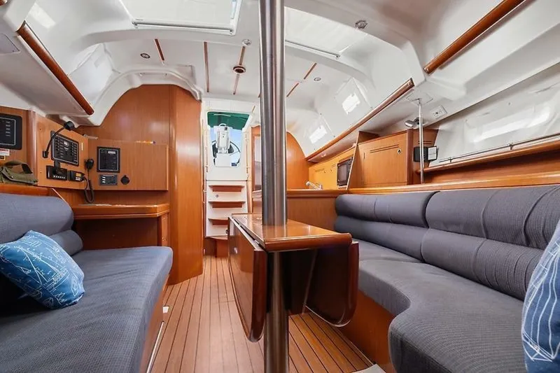 Slide: The Image of Beneteau Oceanis Clipper 343 2008 - 7391417