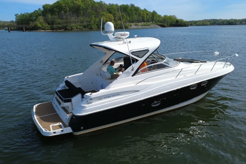 Slide: The Image of Regal 3760 Sportyacht 2008 - 7391652