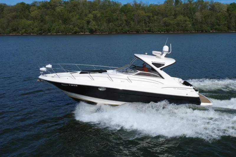 Slide: The Image of Regal 3760 Sportyacht 2008 - 7391622