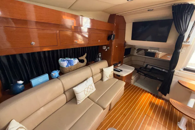Slide: The Image of Regal 3760 Sportyacht 2008 - 7391684