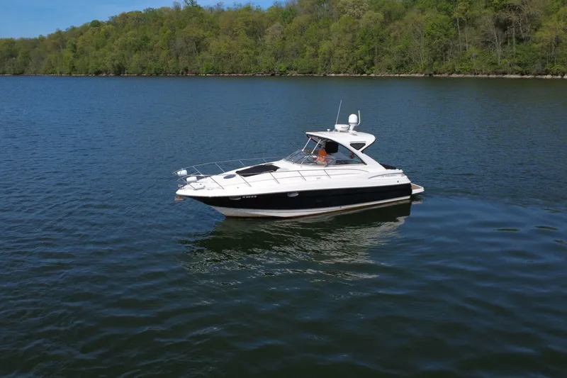 Slide: The Image of Regal 3760 Sportyacht 2008 - 7391639