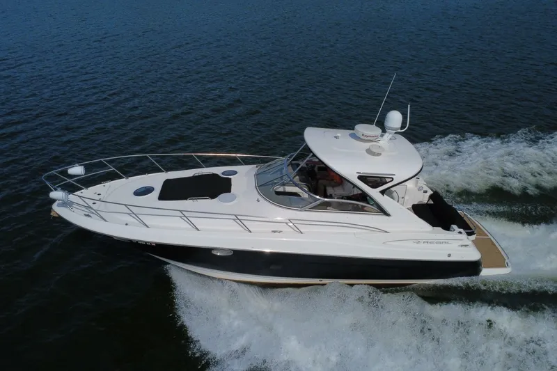 Slide: The Image of Regal 3760 Sportyacht 2008 - 7391631