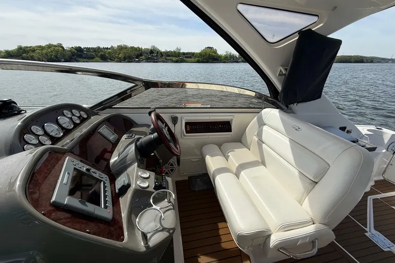 Slide: The Image of Regal 3760 Sportyacht 2008 - 7391659