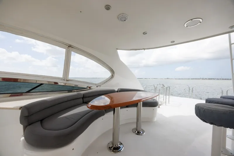 Slide: The Image of Lazzara 74 MOTOR YACHT 2007 - 7536708