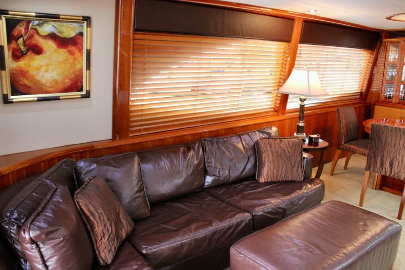 Slide: The Image of Lazzara 74 MOTOR YACHT 2007 - 7410190