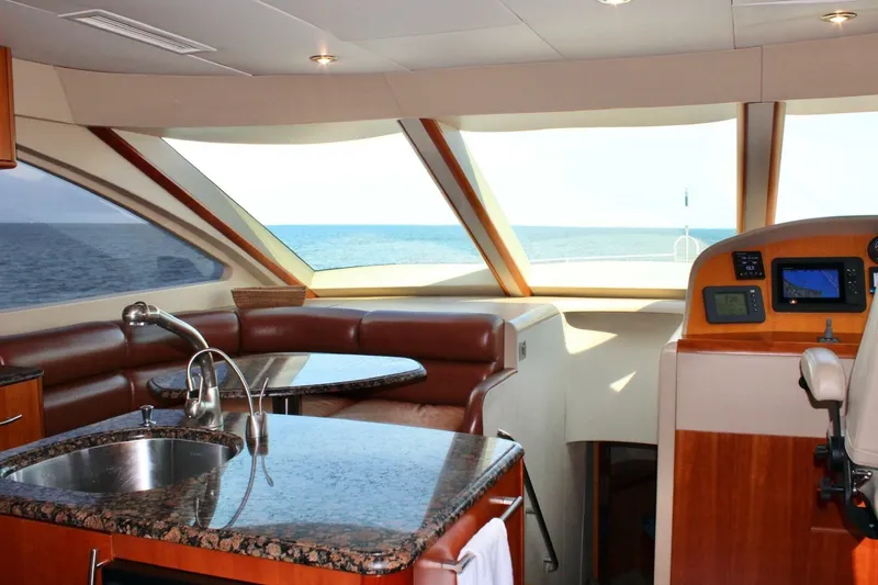 Slide: The Image of Lazzara 74 MOTOR YACHT 2007 - 7410077