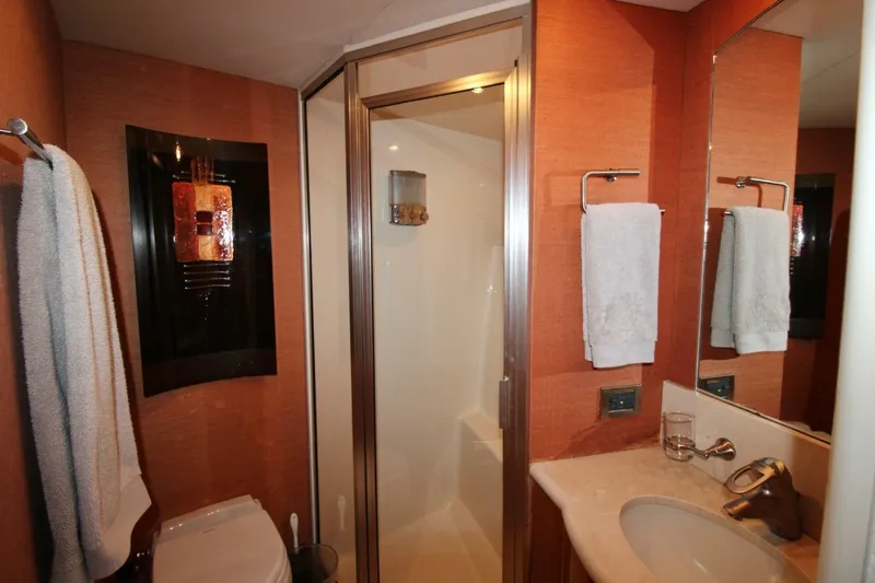 Slide: The Image of Lazzara 74 MOTOR YACHT 2007 - 7410183