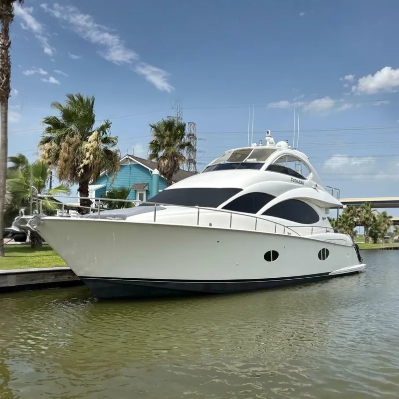 The Image of Lazzara 74 MOTOR YACHT 2007 - 7237742
