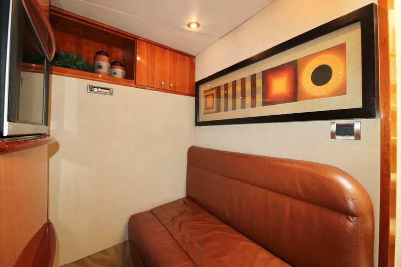 Slide: The Image of Lazzara 74 MOTOR YACHT 2007 - 7410174