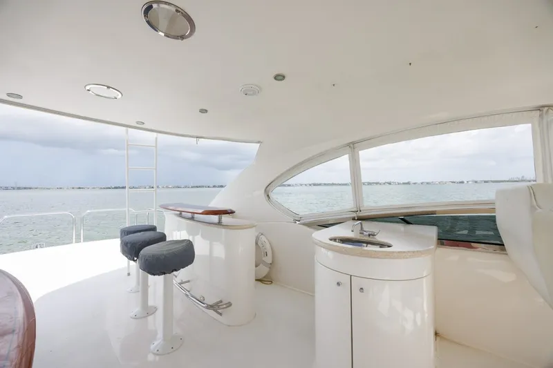 Slide: The Image of Lazzara 74 MOTOR YACHT 2007 - 7743986