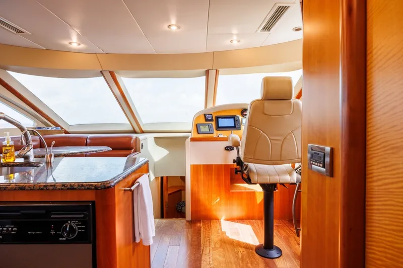 Slide: The Image of Lazzara 74 MOTOR YACHT 2007 - 7743939