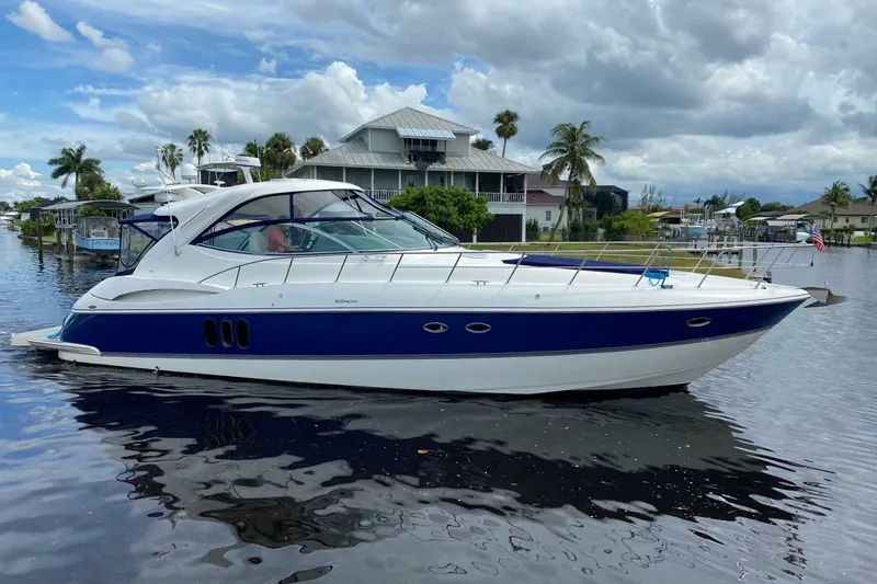 The Image of Cruisers 520 Express 2006 - 7238363