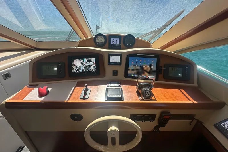 Slide: The Image of Lazzara 68 Motoryacht 2006 - 7392107