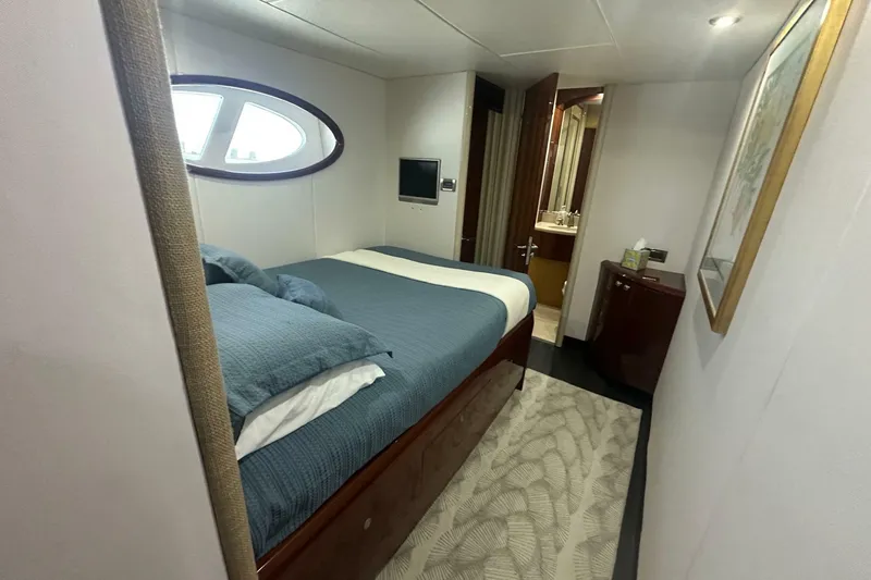 Slide: The Image of Lazzara 68 Motoryacht 2006 - 7392205