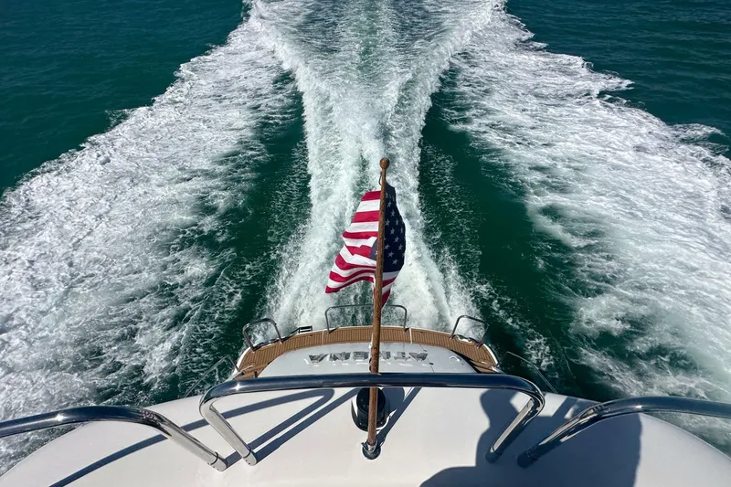 Slide: The Image of Lazzara 68 Motoryacht 2006 - 7392012