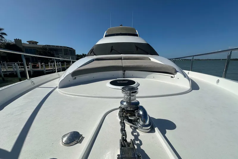 Slide: The Image of Lazzara 68 Motoryacht 2006 - 7391999