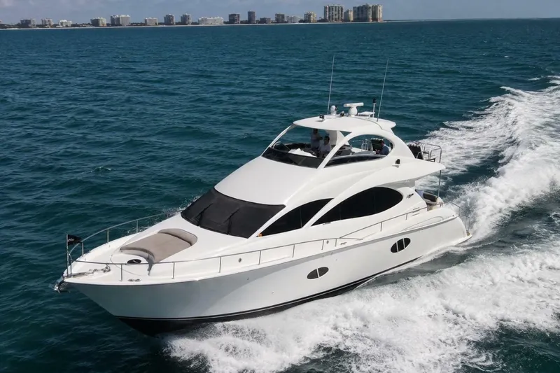 Slide: The Image of Lazzara 68 Motoryacht 2006 - 7391970