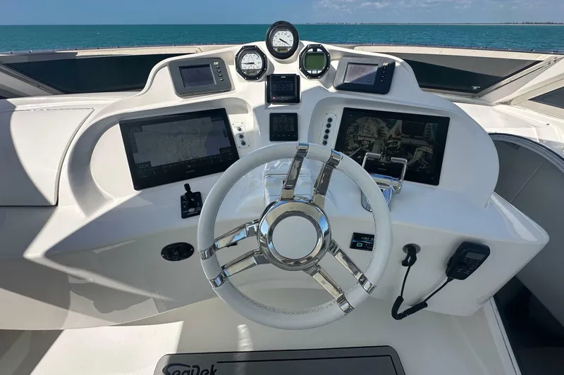 Slide: The Image of Lazzara 68 Motoryacht 2006 - 7392053