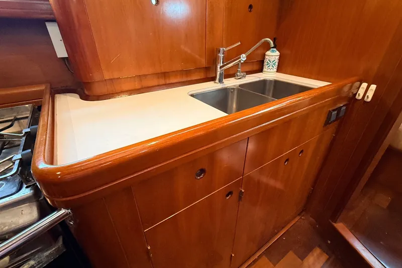 Slide: The Image of Beneteau 57 2005 - 7239151