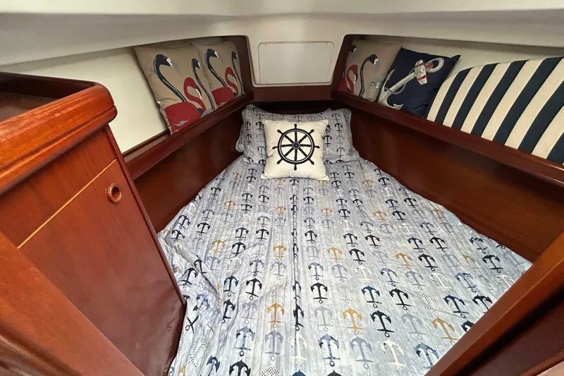 Slide: The Image of Beneteau Oceanis Clipper 331 2004 - 7240222