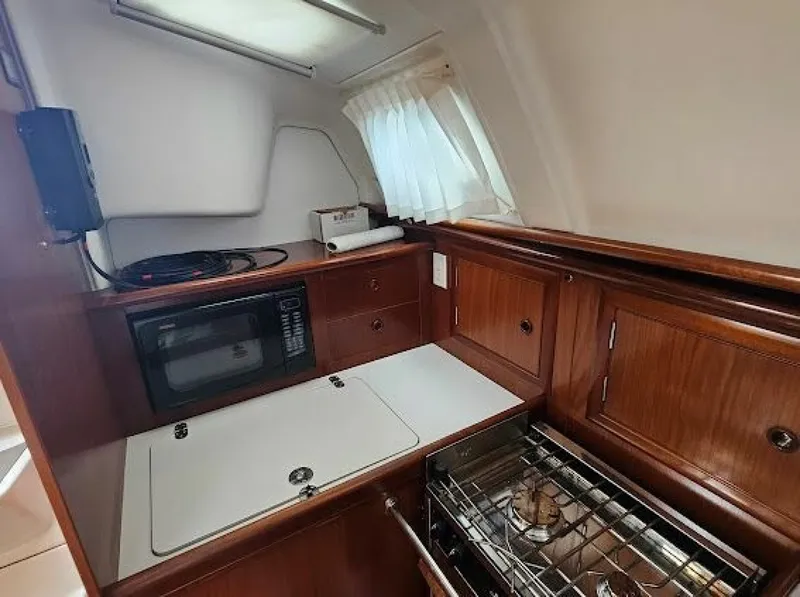 Slide: The Image of Beneteau Oceanis Clipper 331 2004 - 7240160