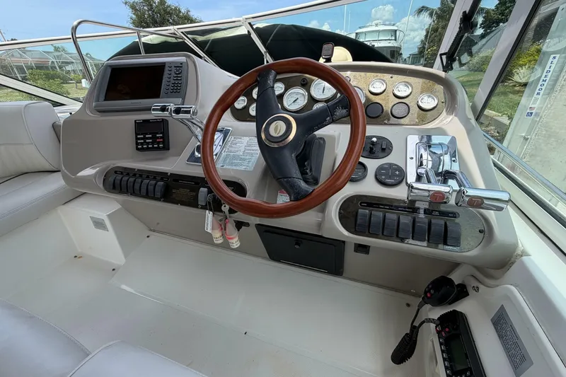 Slide: The Image of Cruisers 3672 Express 2001 - 7242133