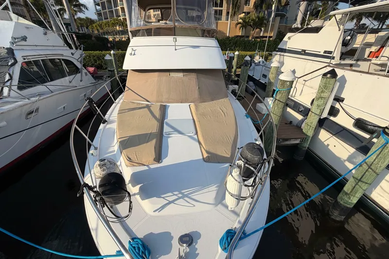 Slide: The Image of Carver Yachts 356 Aft Cabin Motor Yacht 2000 - 7242651