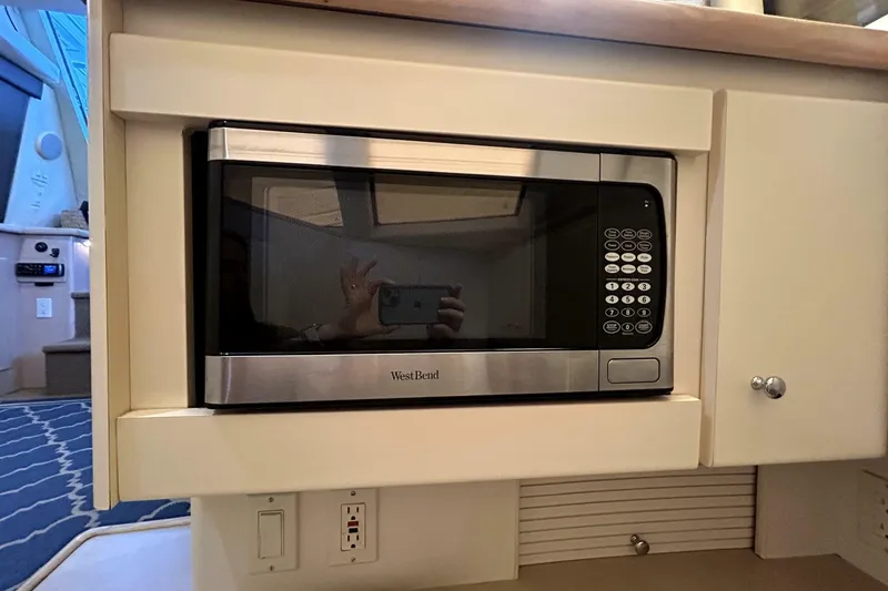 Slide: The Image of Carver Yachts 326 Aft Cabin Motor Yacht 1999 - 7394497