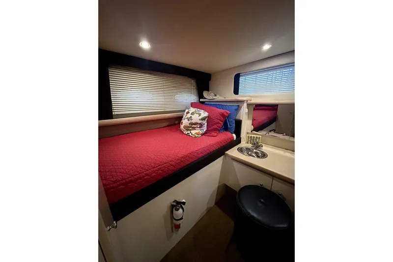 Slide: The Image of Carver Yachts 326 Aft Cabin Motor Yacht 1999 - 7410350