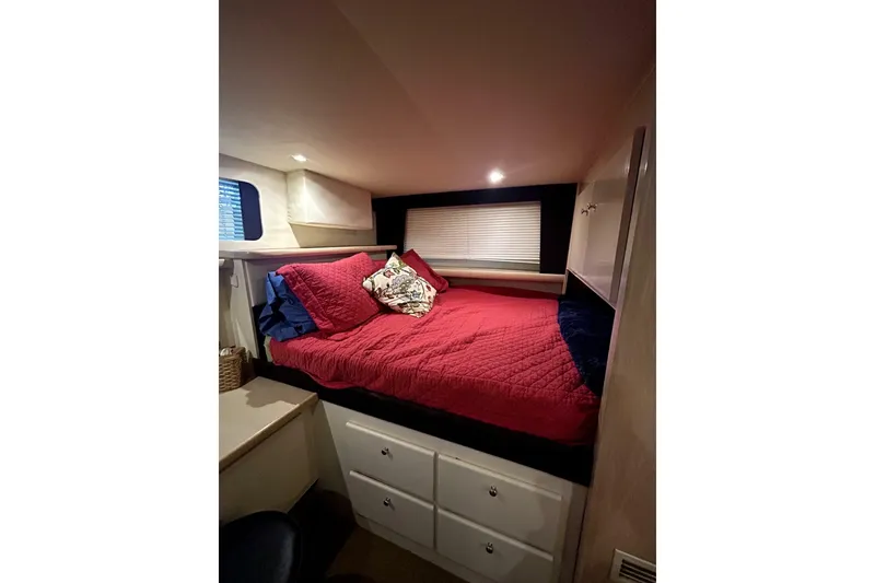 Slide: The Image of Carver Yachts 326 Aft Cabin Motor Yacht 1999 - 7394524