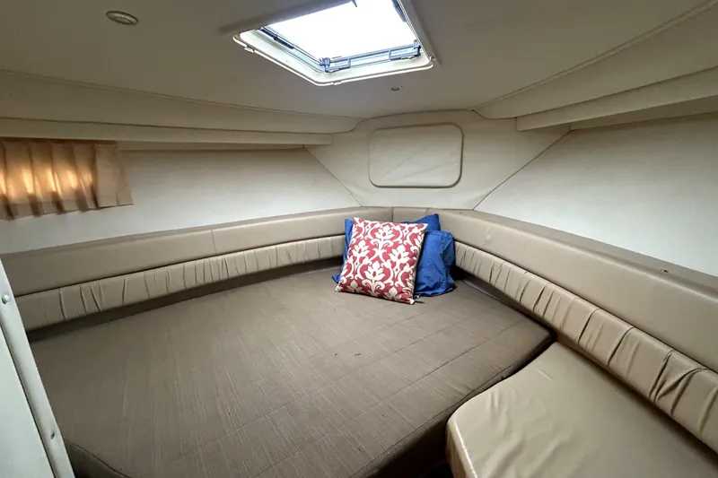 Slide: The Image of Carver Yachts 326 Aft Cabin Motor Yacht 1999 - 7394510