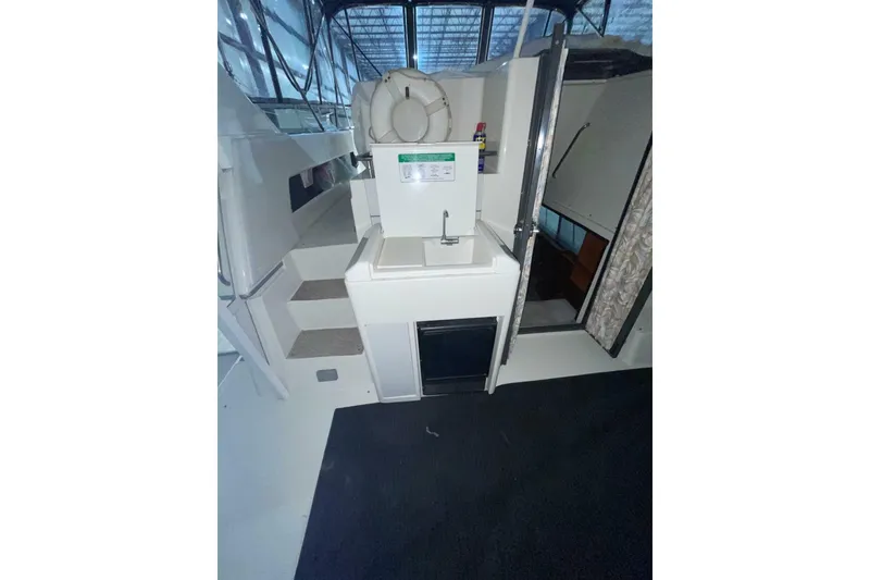 Slide: The Image of Carver Yachts 370 Aft Cabin Motor Yacht 1994 - 7244568