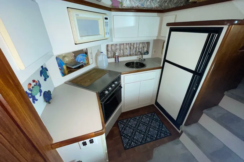 Slide: The Image of Carver Yachts 370 Aft Cabin Motor Yacht 1994 - 7244635