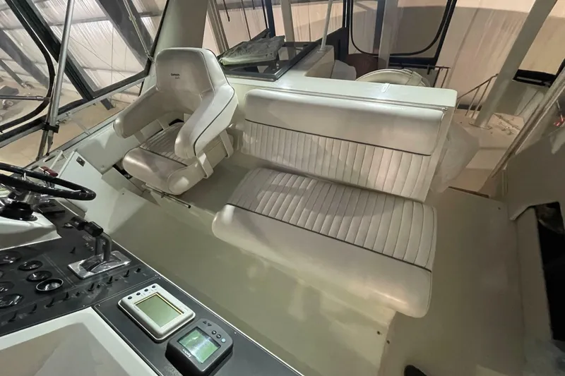 Slide: The Image of Carver Yachts 370 Aft Cabin Motor Yacht 1994 - 7244610