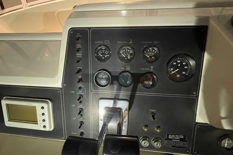 Slide: The Image of Carver Yachts 370 Aft Cabin Motor Yacht 1994 - 7244591
