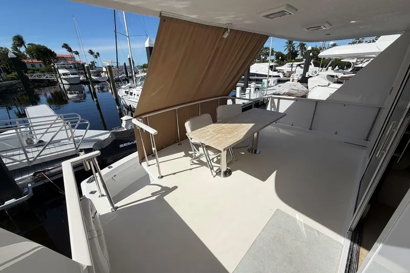 Slide: The Image of Hatteras 70 Cockpit Motor Yacht 1991 - 7244923
