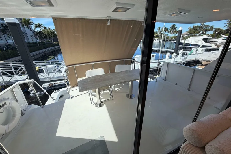 Slide: The Image of Hatteras 70 Cockpit Motor Yacht 1991 - 7244932