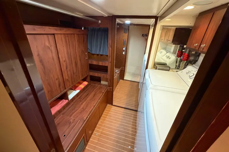 Slide: The Image of Hatteras 70 Cockpit Motor Yacht 1991 - 7245356