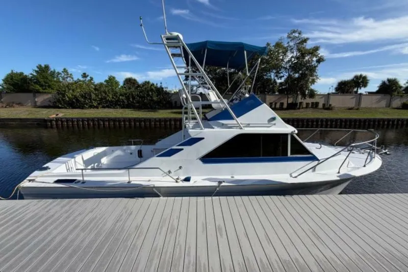 Slide: The Image of Chris-Craft 31 Commander 1973 - 7246264