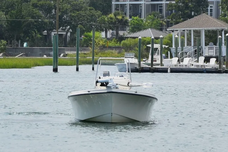 Slide: The Image of Parker Marine 1801 Center Console 2005 - 7392880