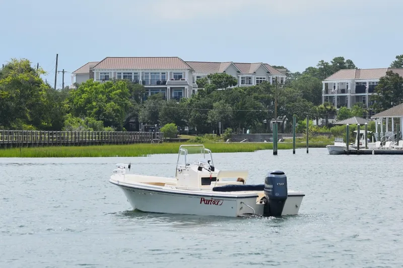 Slide: The Image of Parker Marine 1801 Center Console 2005 - 7392890
