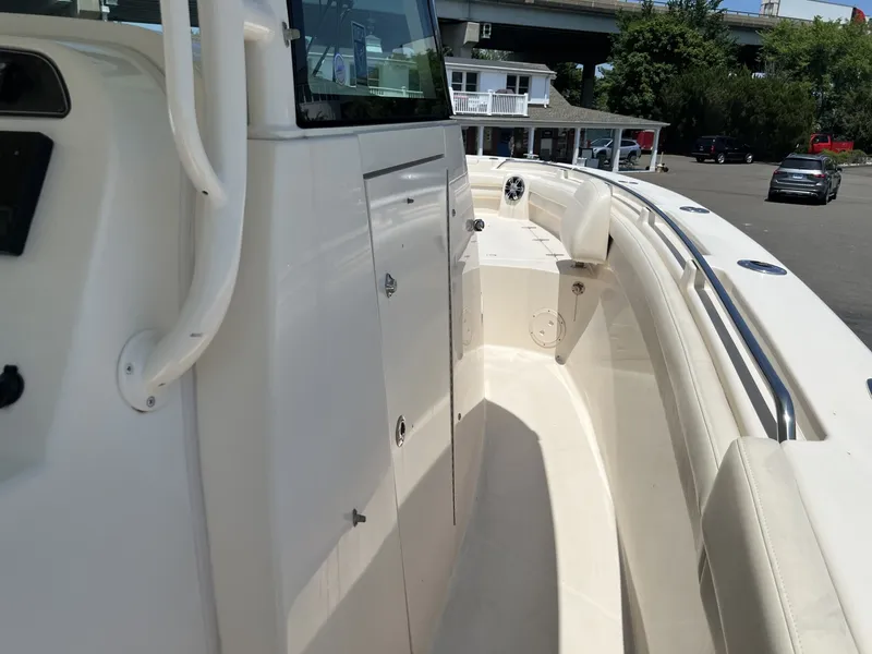 Slide: The Image of Grady-White 336 Canyon 2020 - 6978084