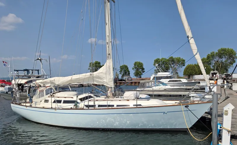 Slide: The Image of Westsail Fairweather Mariner 39 1986 - 7090056