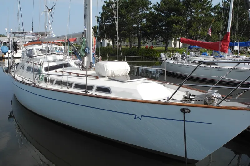 Slide: The Image of Westsail Fairweather Mariner 39 1986 - 6981367