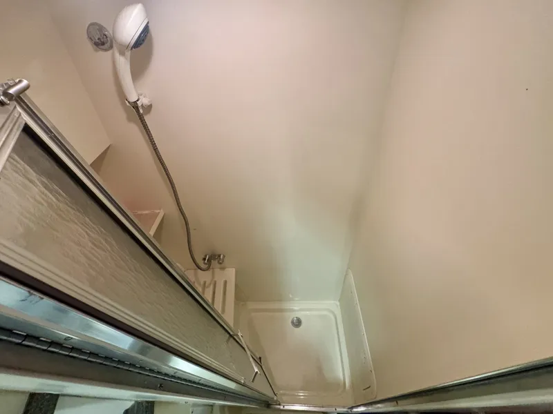 Slide: The Image of Carver Yachts 445 Aft Cabin 1997 - 6981639