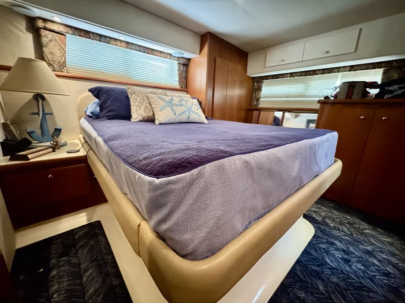 Slide: The Image of Carver Yachts 445 Aft Cabin 1997 - 6981643