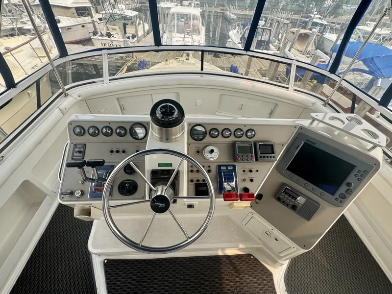 Slide: The Image of Carver Yachts 445 Aft Cabin 1997 - 6981610